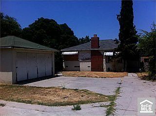 2nd image of 1909 Parkway Dr