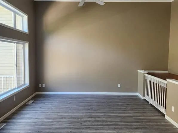 7367 Braden Trl, Inver Grove Heights, MN 55076