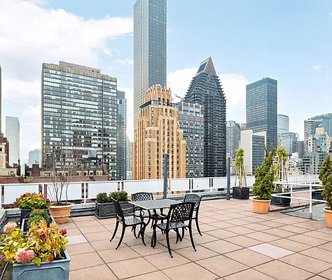 Sold by Corcoran | media 7