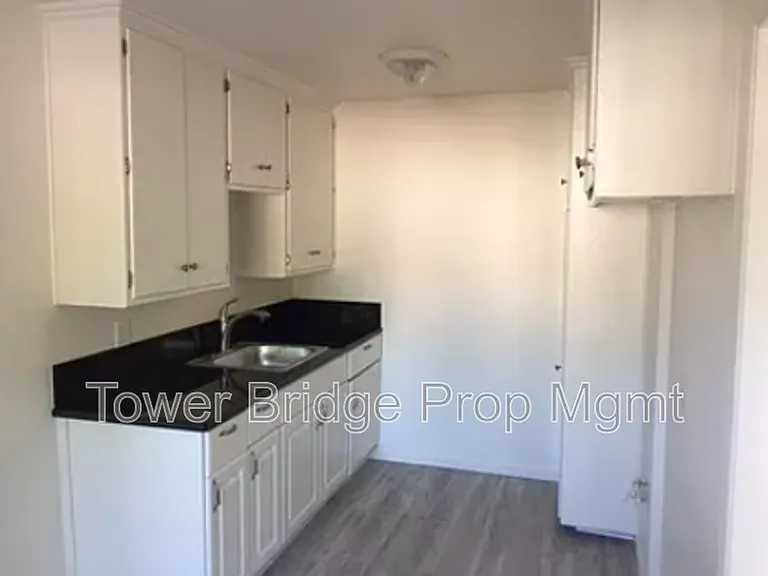 2701 San Fernando Way #2 — Photo 5
