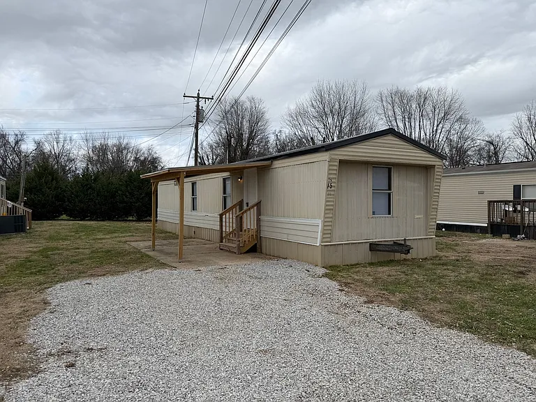 133 Garland Way — Photo 1