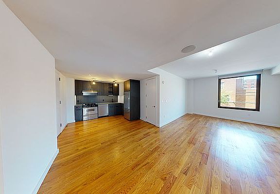 5th image of 123 Melrose St APT 211