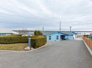 1222 N Neel Loop, Kennewick, WA 99336