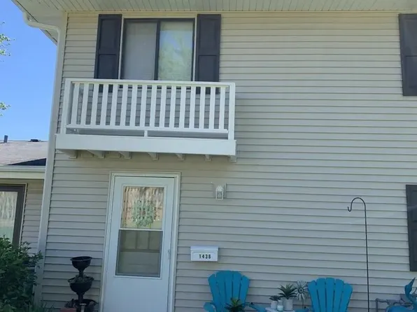 1436 Millbrook Ct #1436, Schaumburg, IL 60193