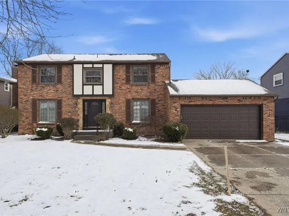 60 Patton Pl, Williamsville, NY 14221