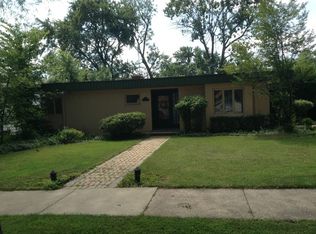 2121 8th Pkwy, Waukegan, IL 60085