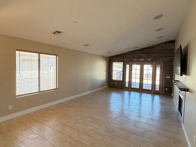 19537 N Sandalwood Dr — Photo 11