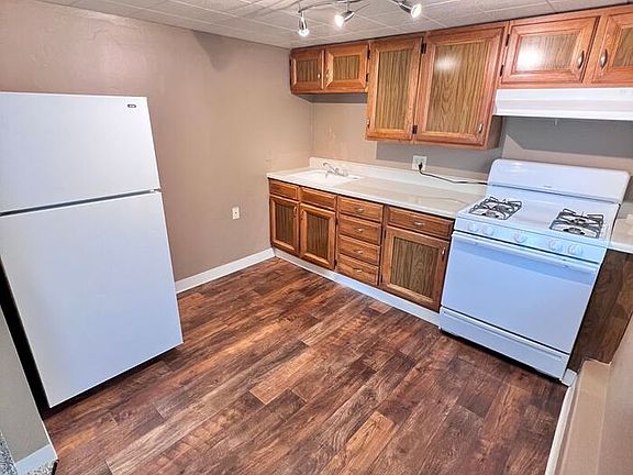 5th image of 724 24th St #12B