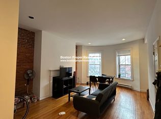1742 Washington St #208, Boston, MA 02118