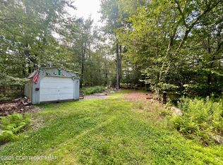 16 War Dance Path, Gouldsboro, PA 18424