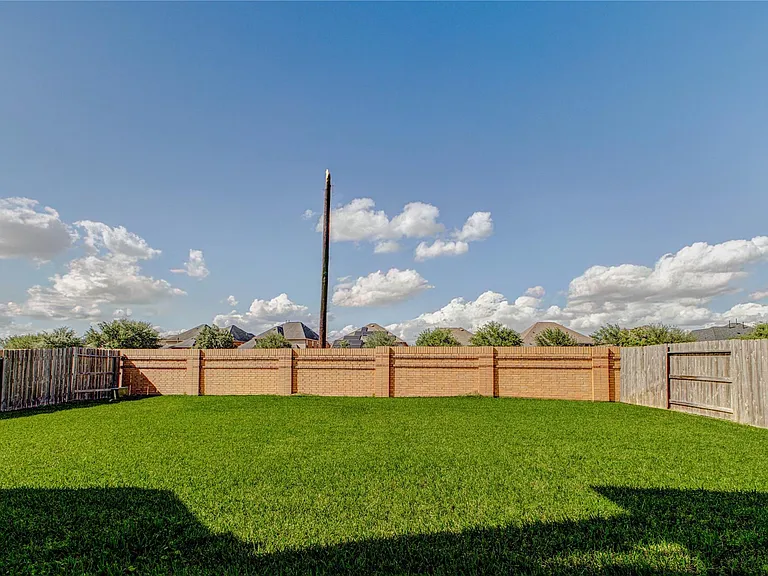 27810 Yorkshire Brook Ln — Photo 46
