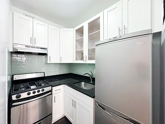 Rented by Corcoran | media 4