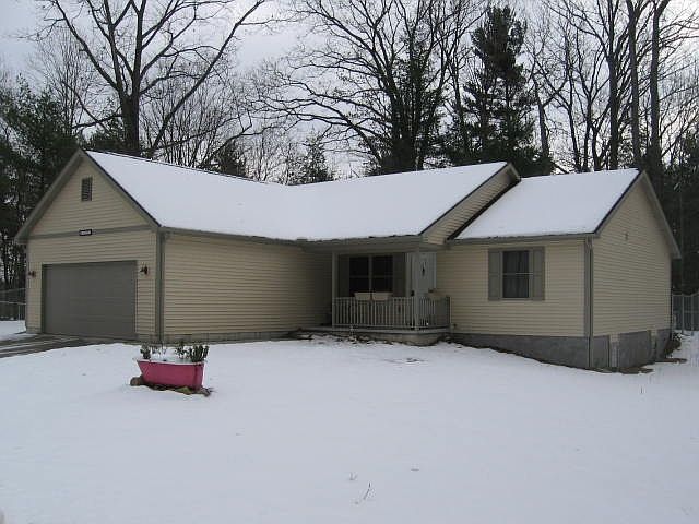 1st image of 5665 Harriet Ln