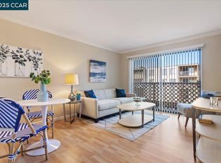 440 N Civic Dr APT 406, Walnut Creek, CA