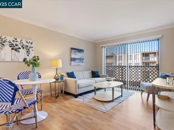 440 N Civic Dr APT 406, Walnut Creek, CA 94596