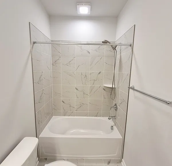 648 Brookwood Glen Ter #B — Photo 39