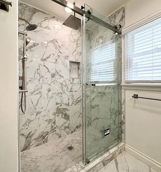 408 1/2 S Spalding Dr — Photo 31