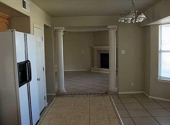 2nd image of 3752 Tierra Sophia Dr