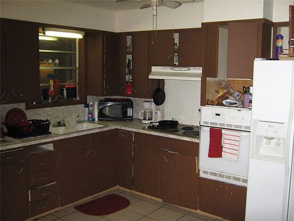 3rd image of 505 Orchard St