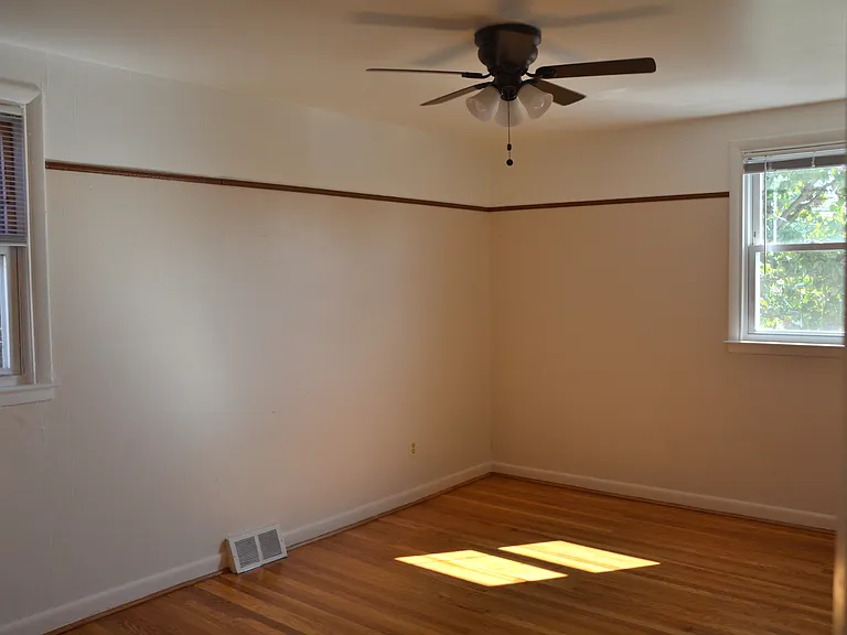 1714 Loney St #2 — Photo 22