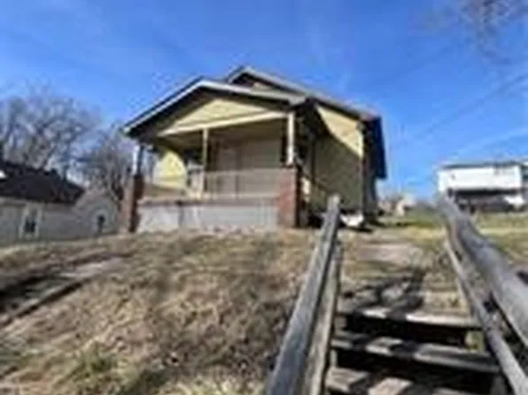 72 Bluff St, New Castle, PA 16101