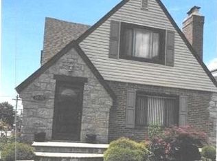 11570 202nd St, Saint Albans, NY 11412