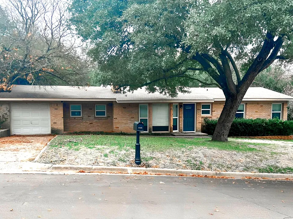 301 Randle Dr