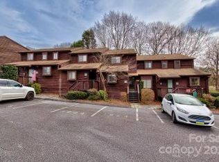 1022 N Center St, Hickory, NC 28601