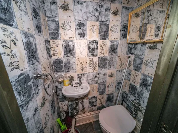 320 Central Park West image 13 of 13