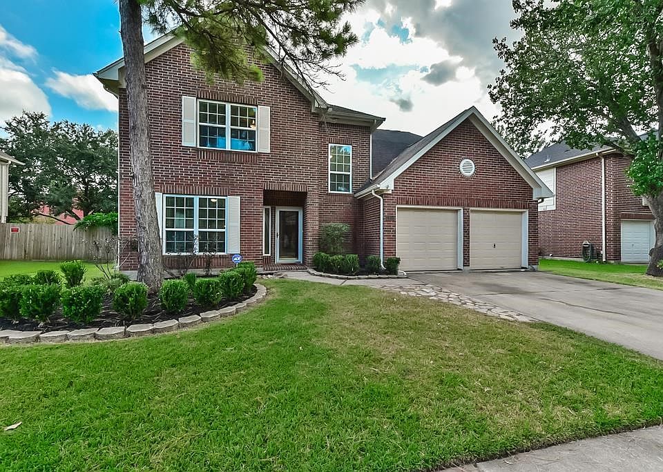 Welcome Home to this lovely well landscaped home.