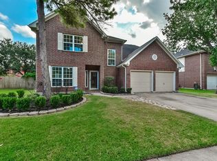 2904 Waterloo Rd, Pearland, TX 77581