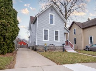 1108 Central St, Oshkosh, WI 54901