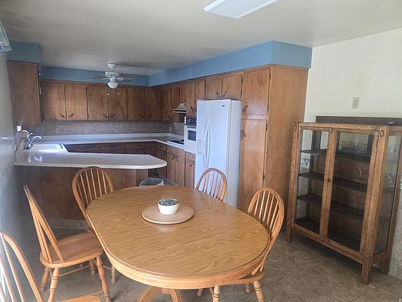 5th image of 247 E Nicoletti Dr