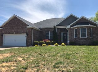 803 Hilltop Ln, Greenville, KY 42345