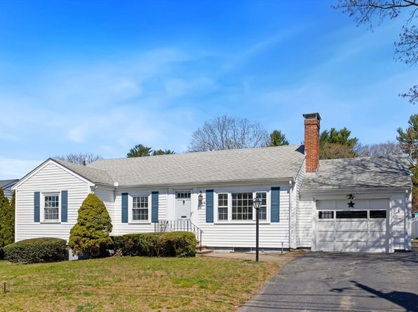 31 Hillcrest Rd, Wakefield, MA 01880