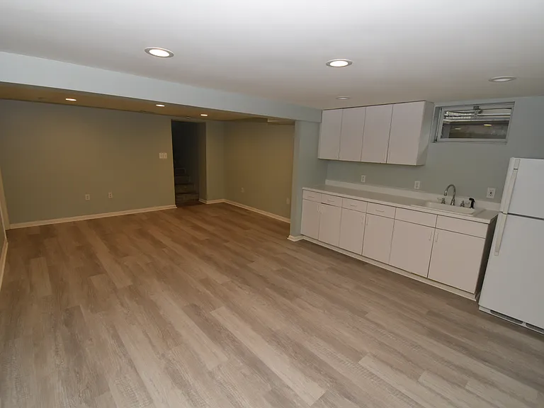 2901 Meadow View Rd — Photo 31