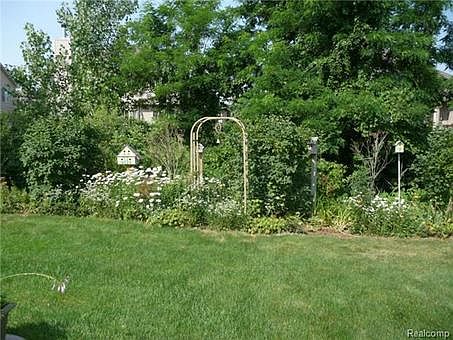 3rd image of 23164 N Park Dr