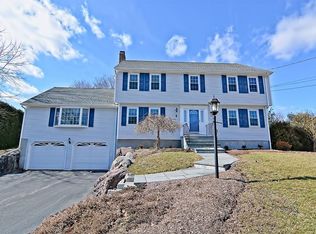 32 Massasoit Dr, North Attleboro, MA 02760