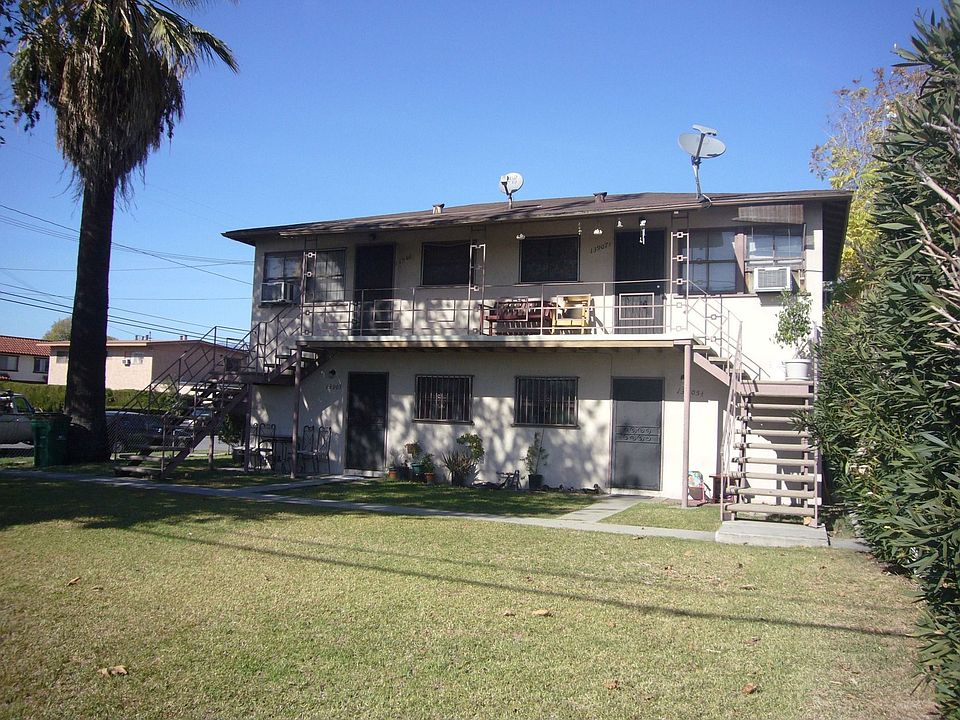 1st image of 13905 Los Angeles St