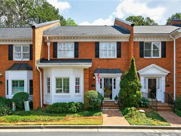 5441 Trentham Dr, Atlanta, GA 30338