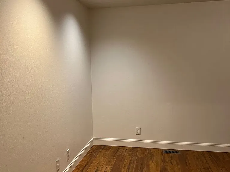 4213 S Mentor Ave — Photo 28