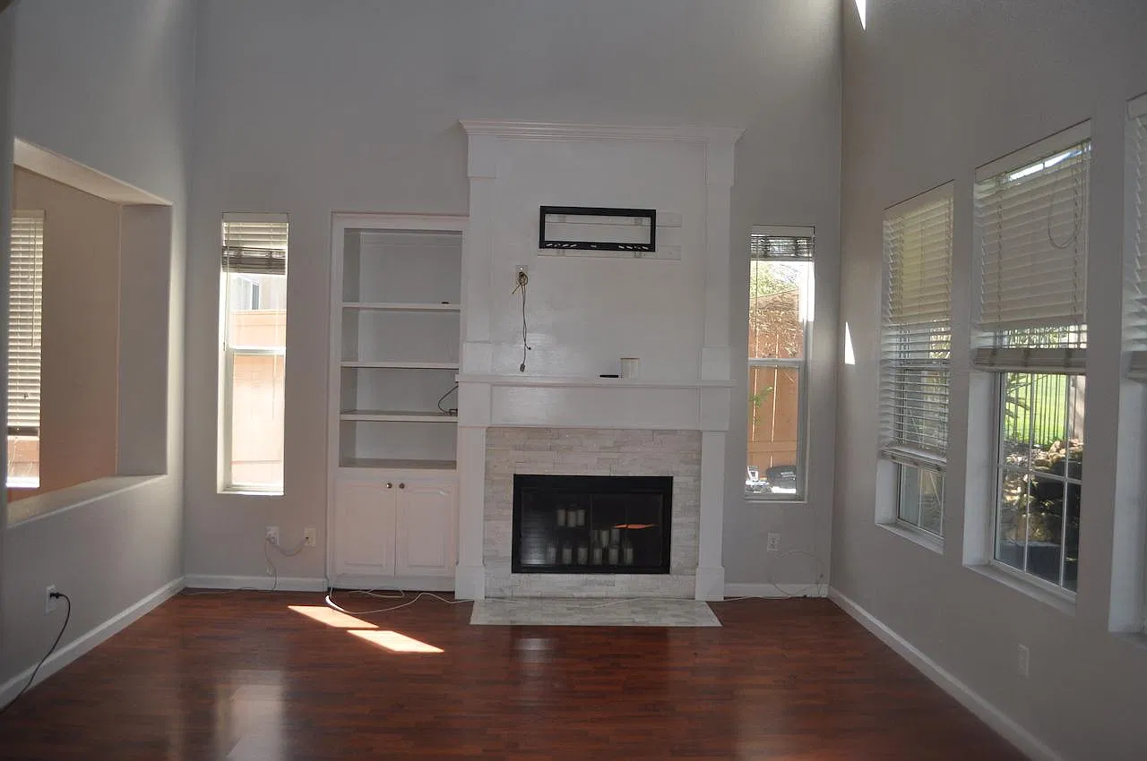3 bed, 2.5 bath, 2178 sqft, $4,995 — Photo 4