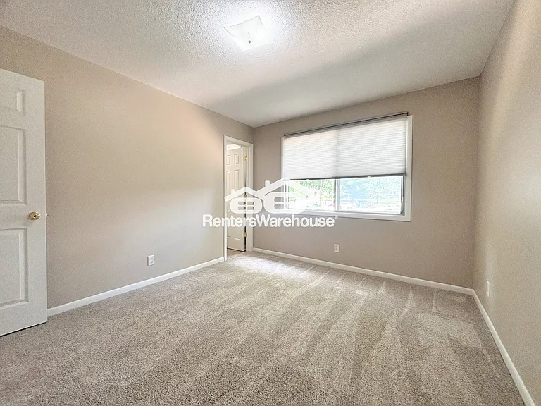 4211 65th St #4 — Photo 14