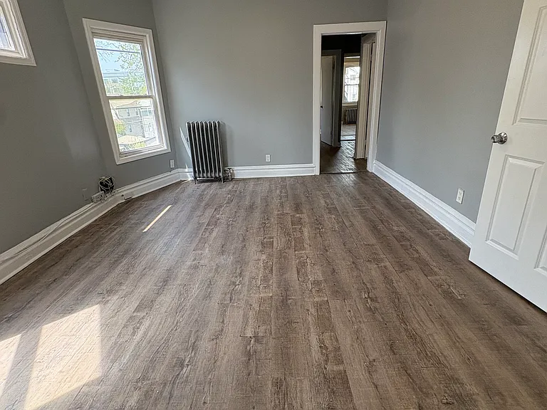 325 N Grove St #2 — Photo 5