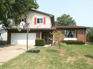 106 Bob O Link Ln, Virden, IL 62690