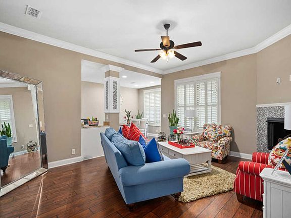 5th image of 340 Turnberry Cir