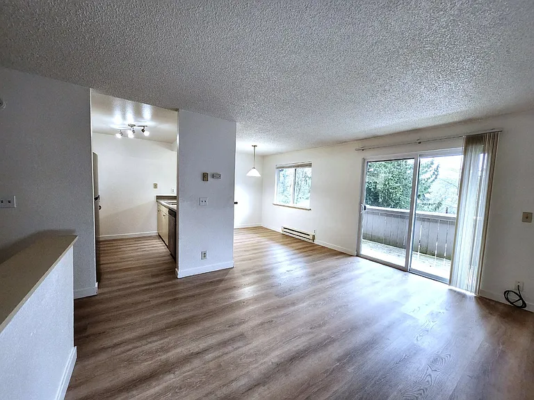 45 NE Torval Canyon Rd #6 — Photo 11