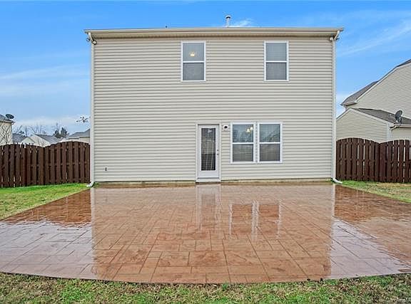 5th image of 11610 Village Pond Dr