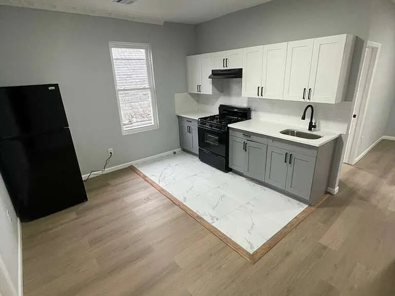 318 S 7th St #2F — Photo 5