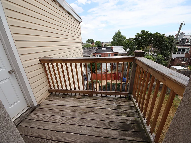 2443 Callow Ave #3 — Photo 23